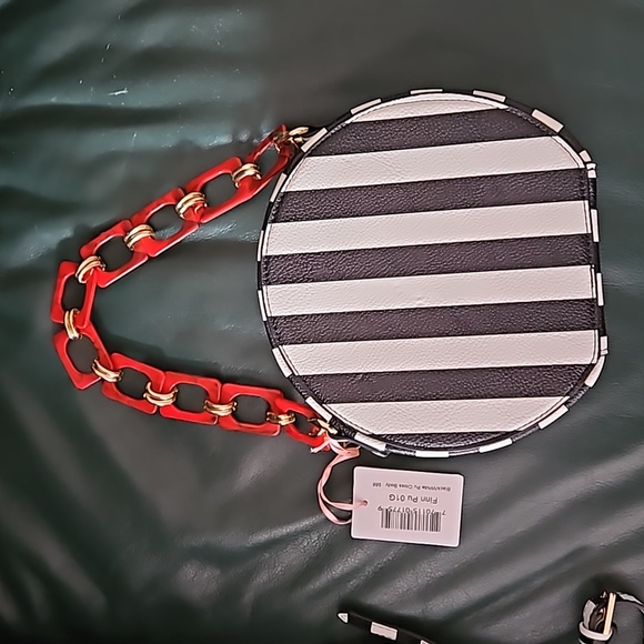 Brand New Black White Striped pattern round bag - Picture 2 of 6
